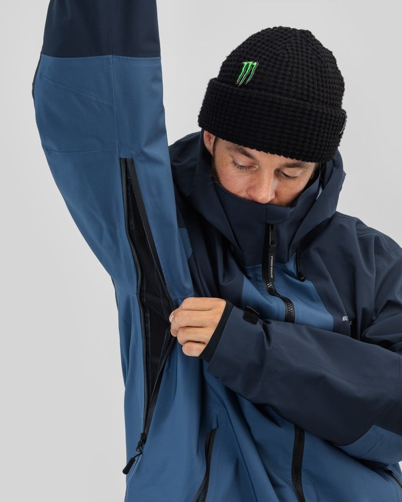 2026 BEYOND MEDALS TECH JACKET 3L – rudeboys